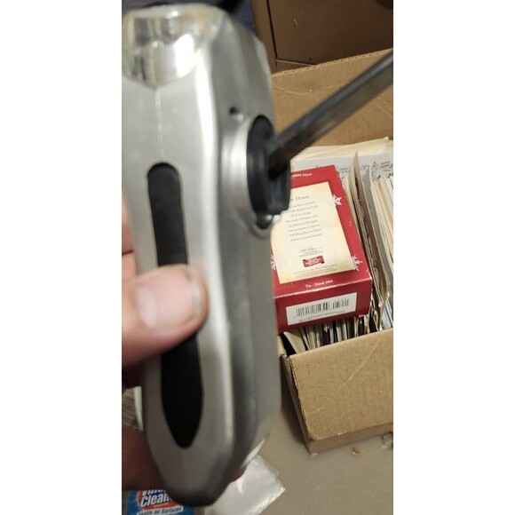 2 Wind-Up Hand Crank LED Flashlights – Silver/Black Emergency Camping Torches - Picture 7 of 10